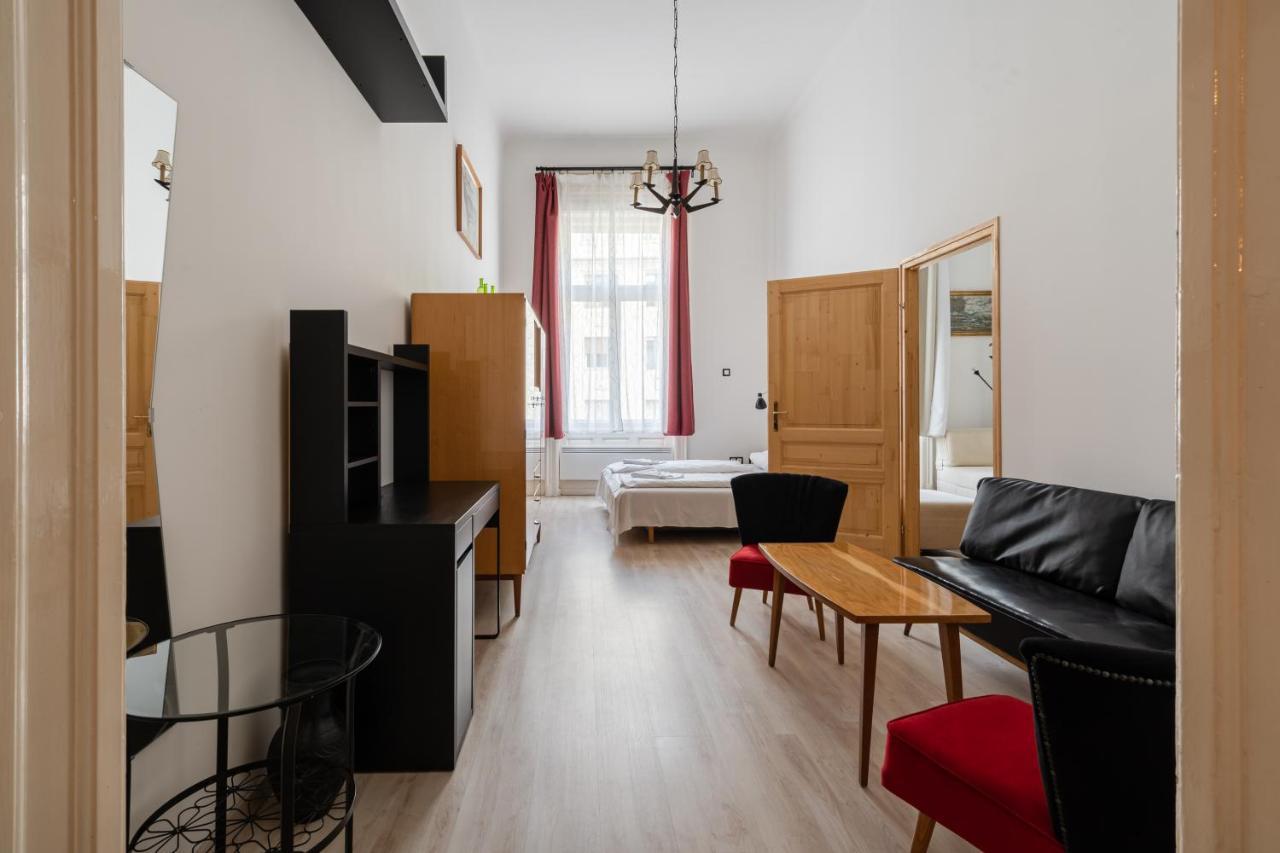 Retro Rebel Mode Apartment Boedapest Buitenkant foto